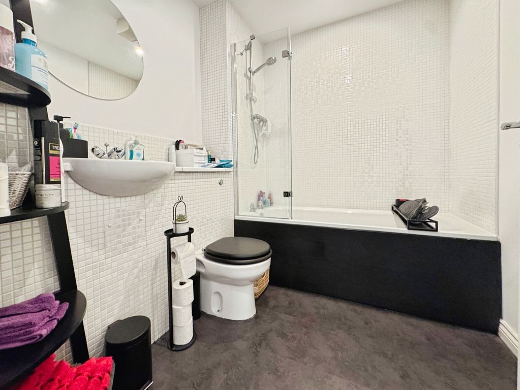 Additional image 11 of 2 bed flat for saleWhimbrel Wynd, Renfrew PA4