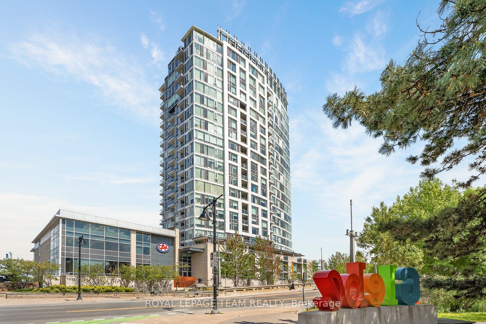 1504-1035 Bank Street, Ottawa, ON, K1S 5K3