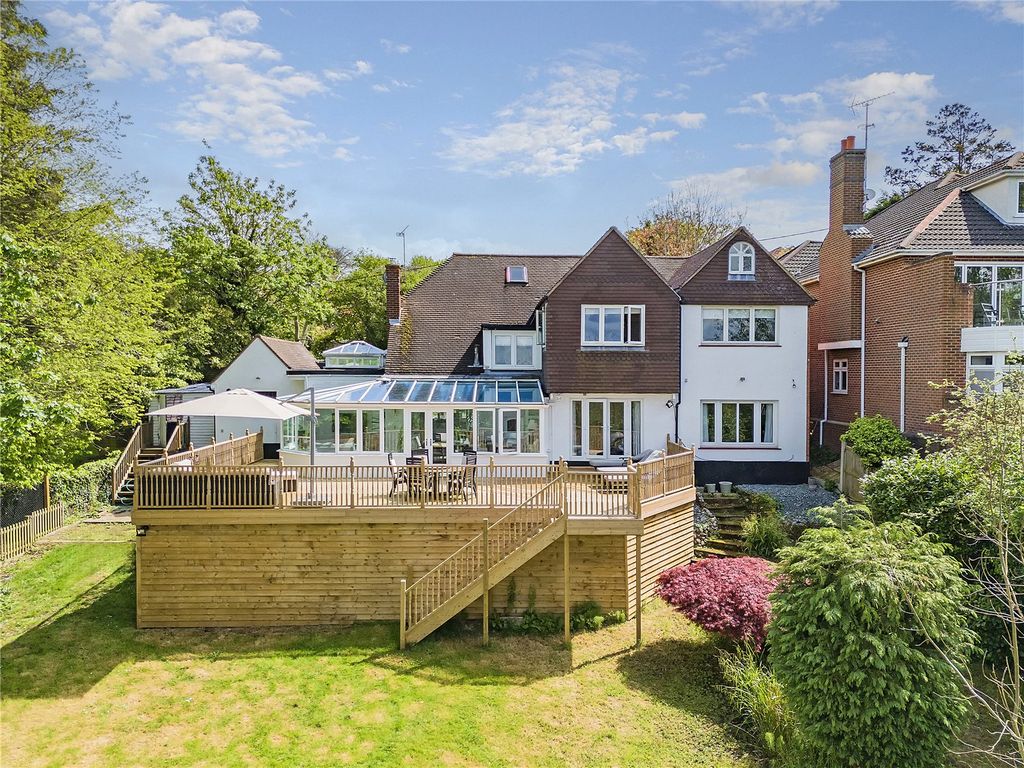 5 bed detached house for saleWestview Drive, Rayleigh, Essex SS6