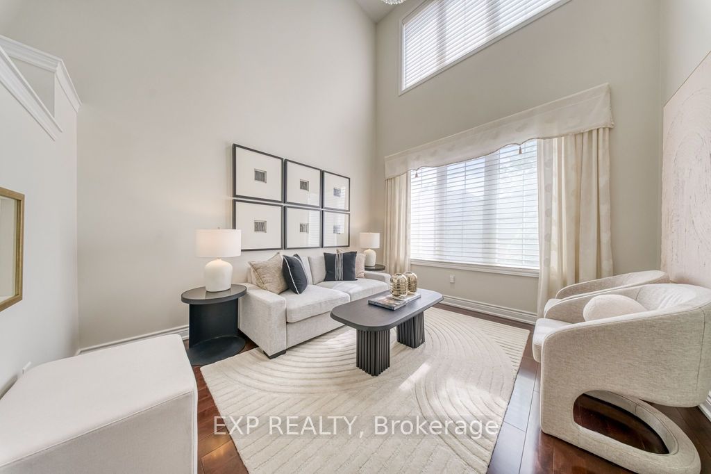 42 Grand Oak Drive, Richmond Hill, ON, L4E 3Z9 photo 4