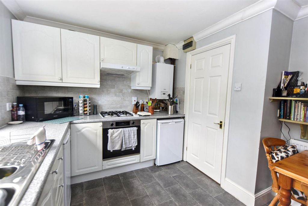 Additional image 8 of 3 bed semi-detached house for saleClinton Road, Redruth TR15