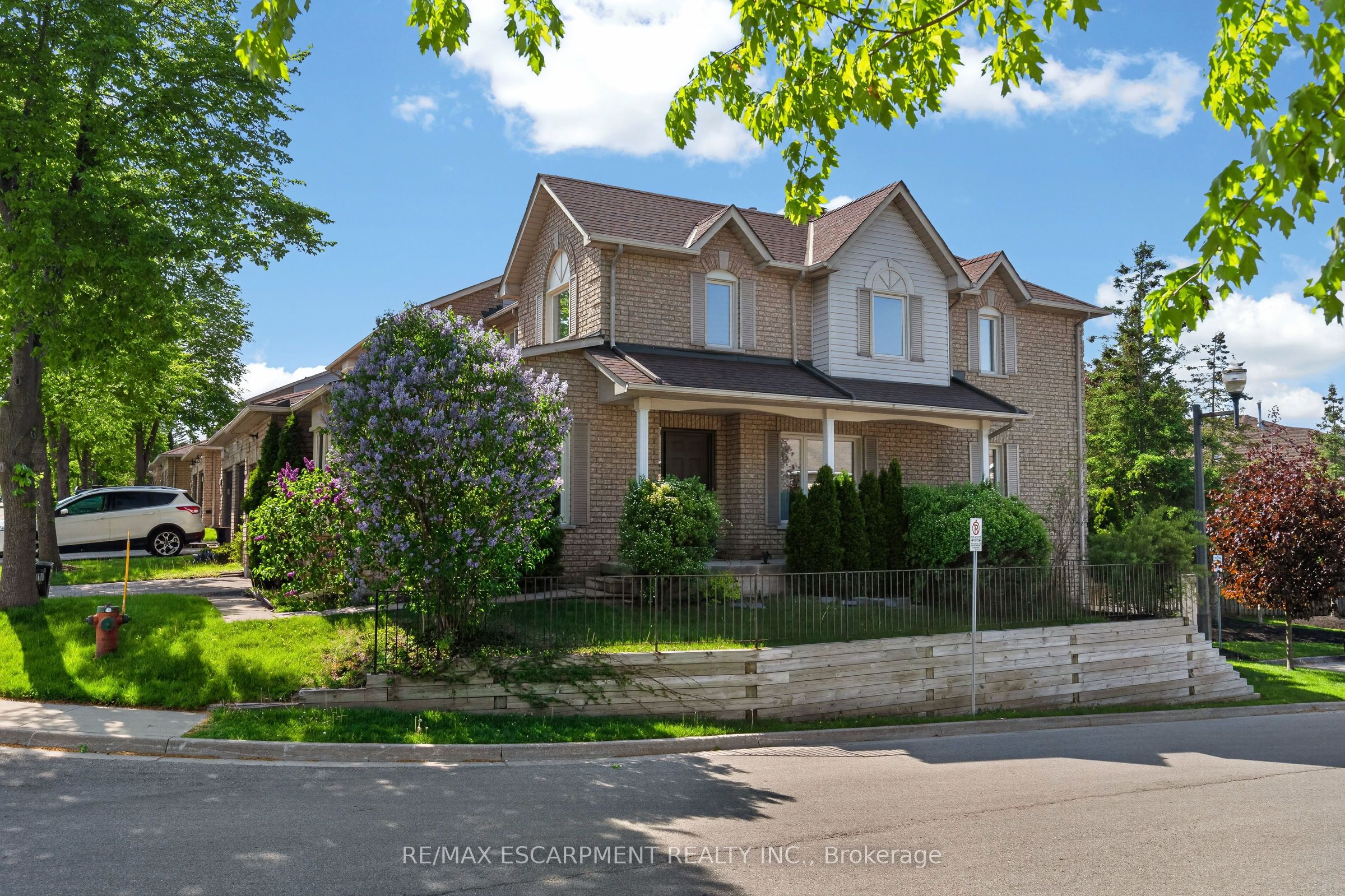 19-11 Pirie Drive, Hamilton, ON, L9H 6Z6