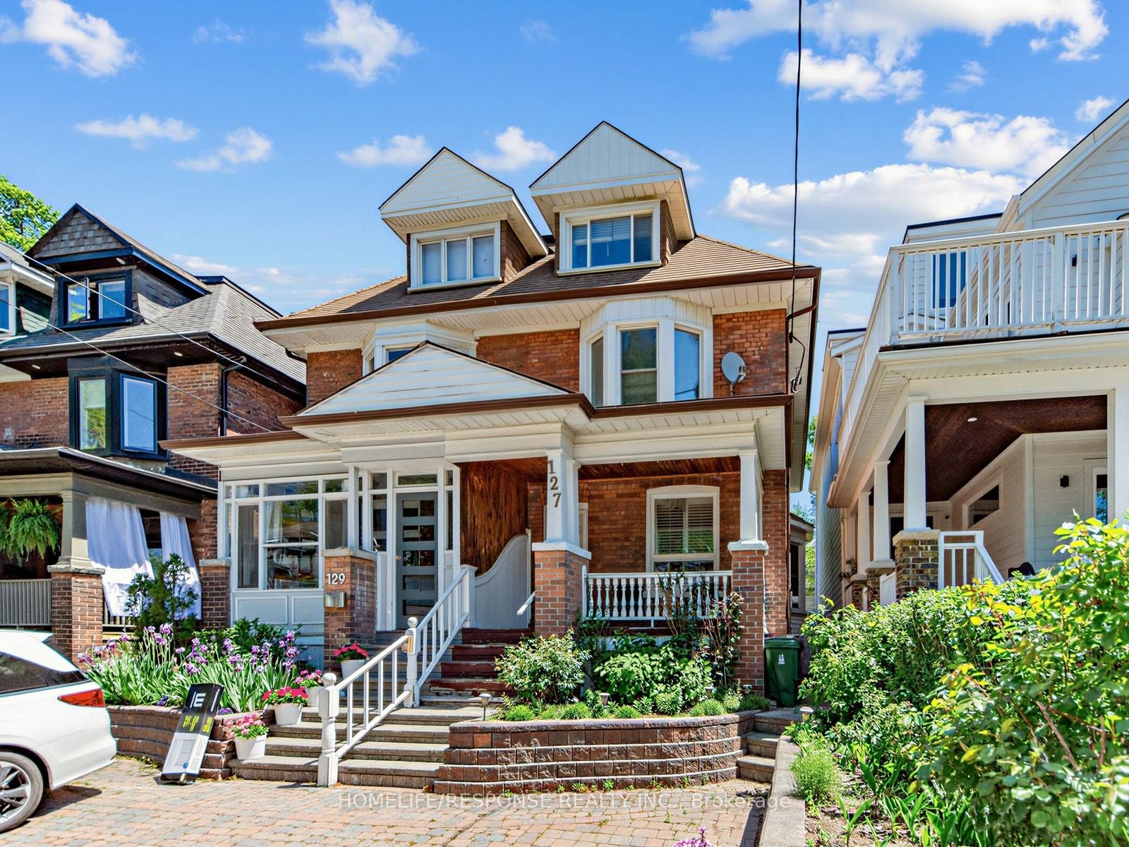 127 Lee Avenue, Toronto, ON, M4E 2P2 photo 2