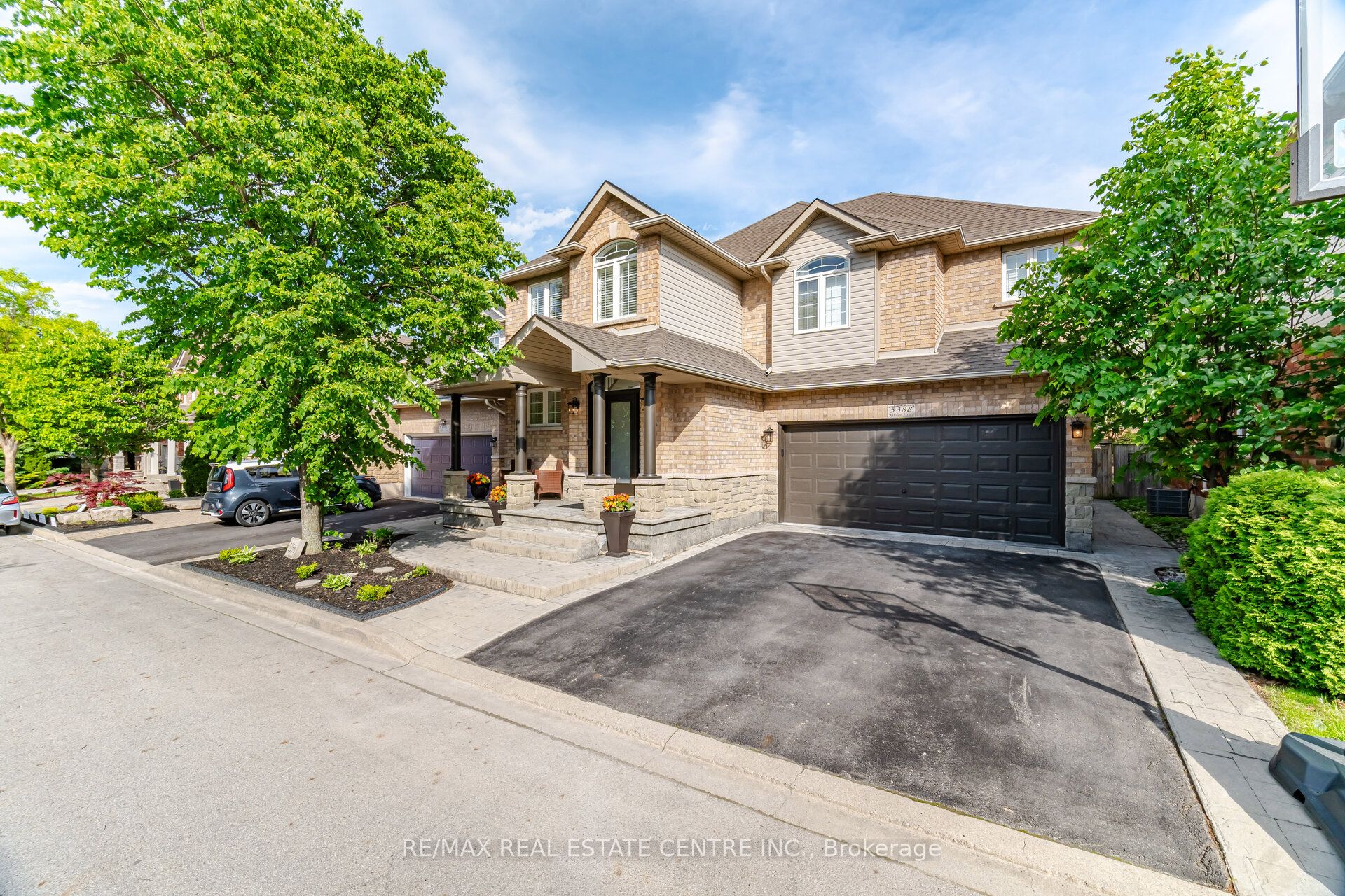 5388 Kindos Street, Burlington, ON, L7L 7M6