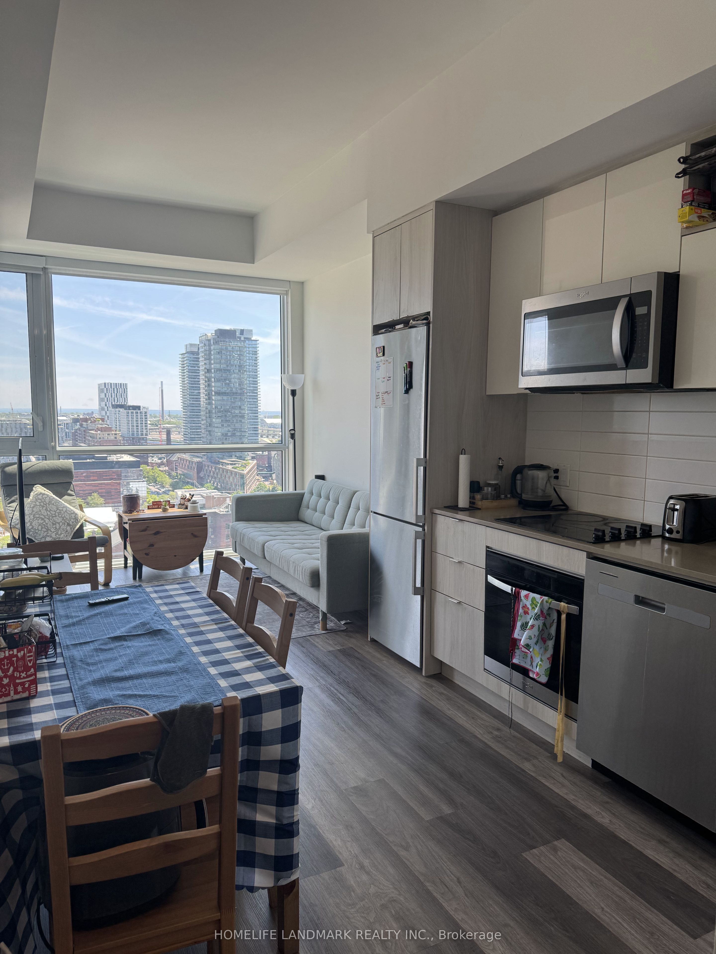 1708 E-70 Princess Street, Toronto, ON, M5A 0X6
