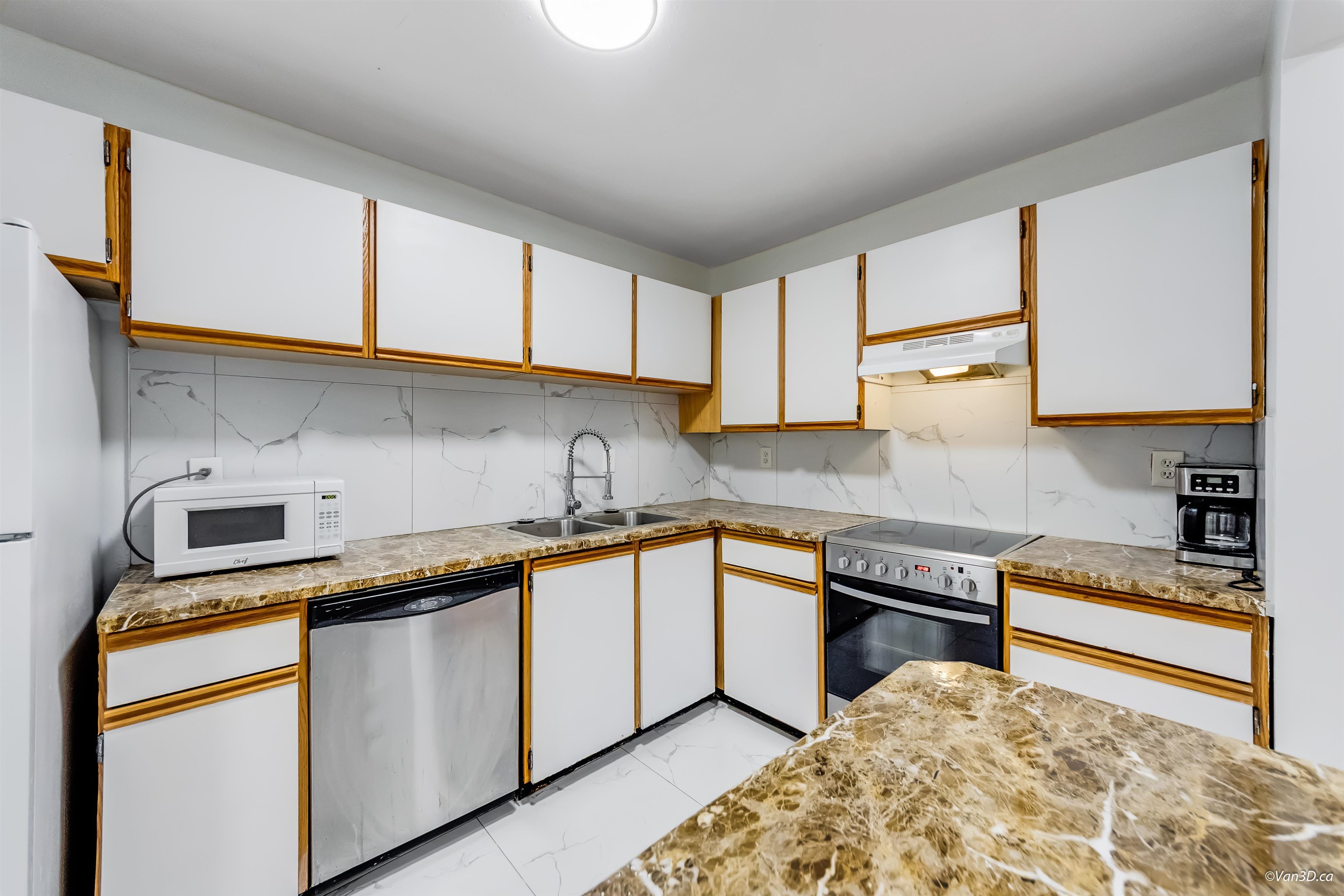 Additional image 3 of 108-13364 102 Avenue, Surrey, BC, V3T 5L8