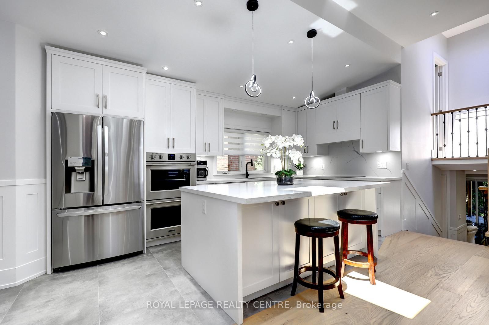 Additional image 5 of 2257 Springfield Court, Mississauga, ON, L5K 1V3
