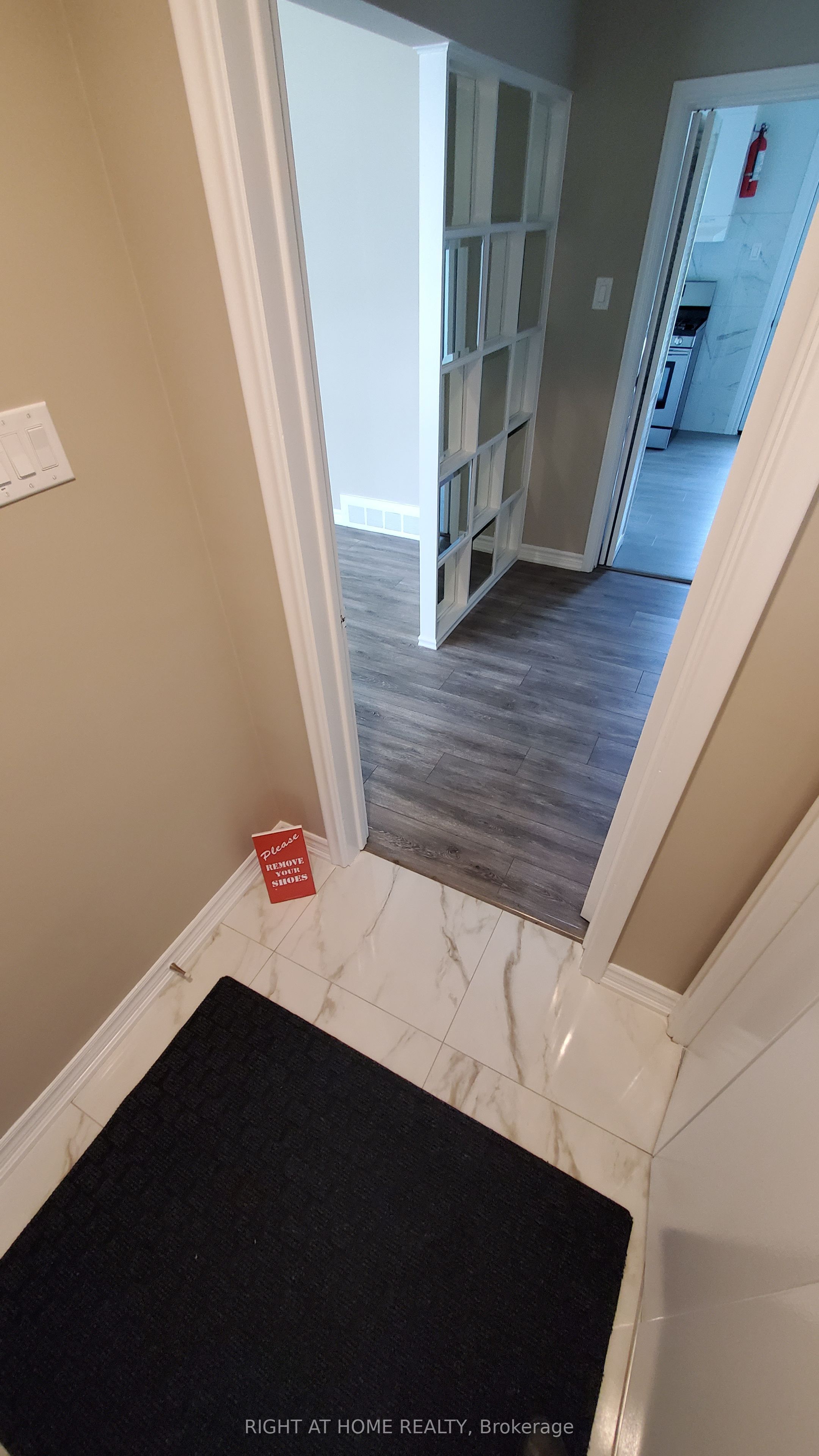 Additional image 3 of 1-169 Yorkview Drive, Toronto, ON, M2R 1K2