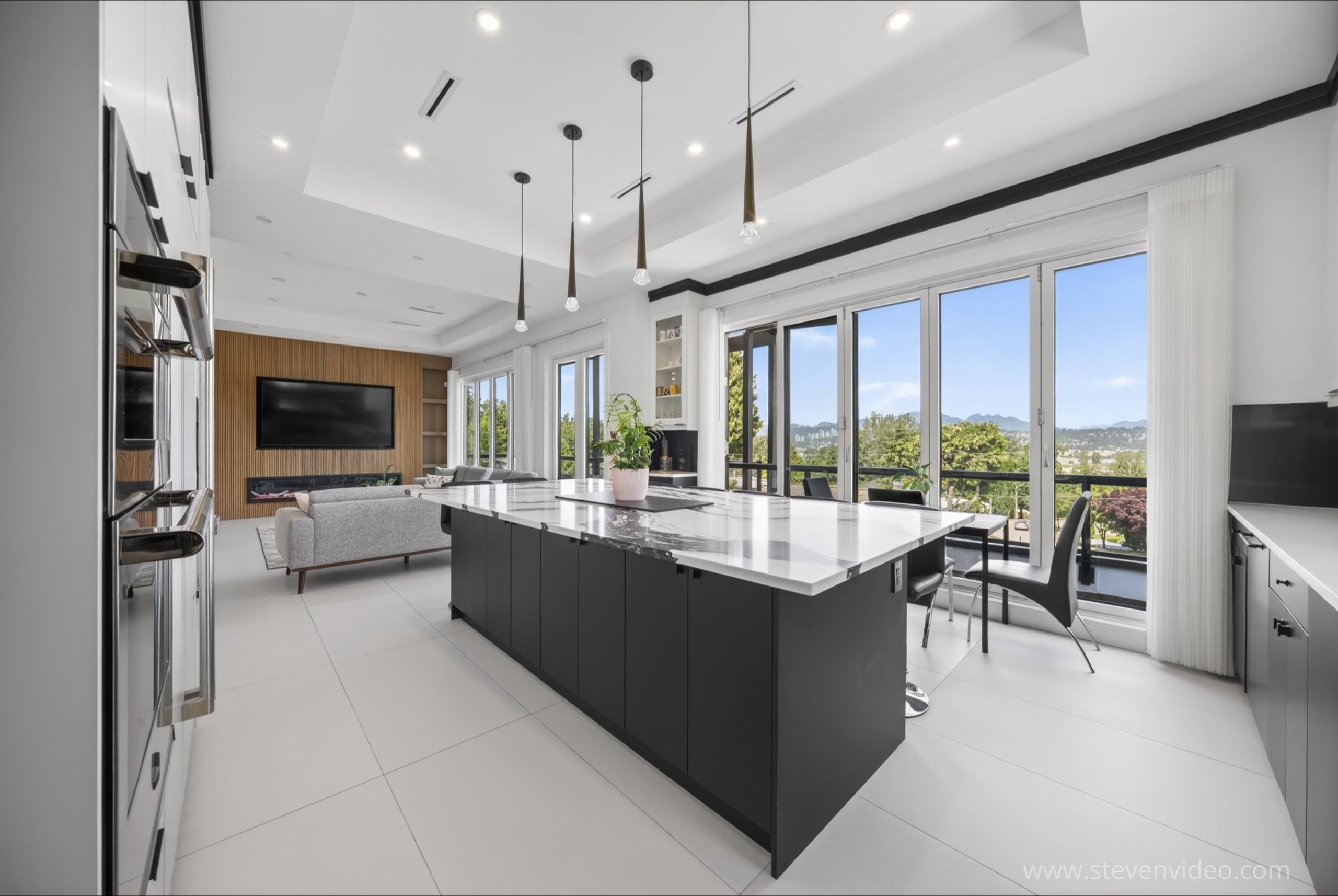 Additional image 2 of 13390 112a Avenue, Surrey, BC, V3R 2G5