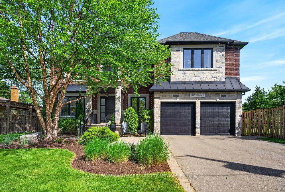 2470 Applewood Drive, Oakville, ON, L6L 1V9