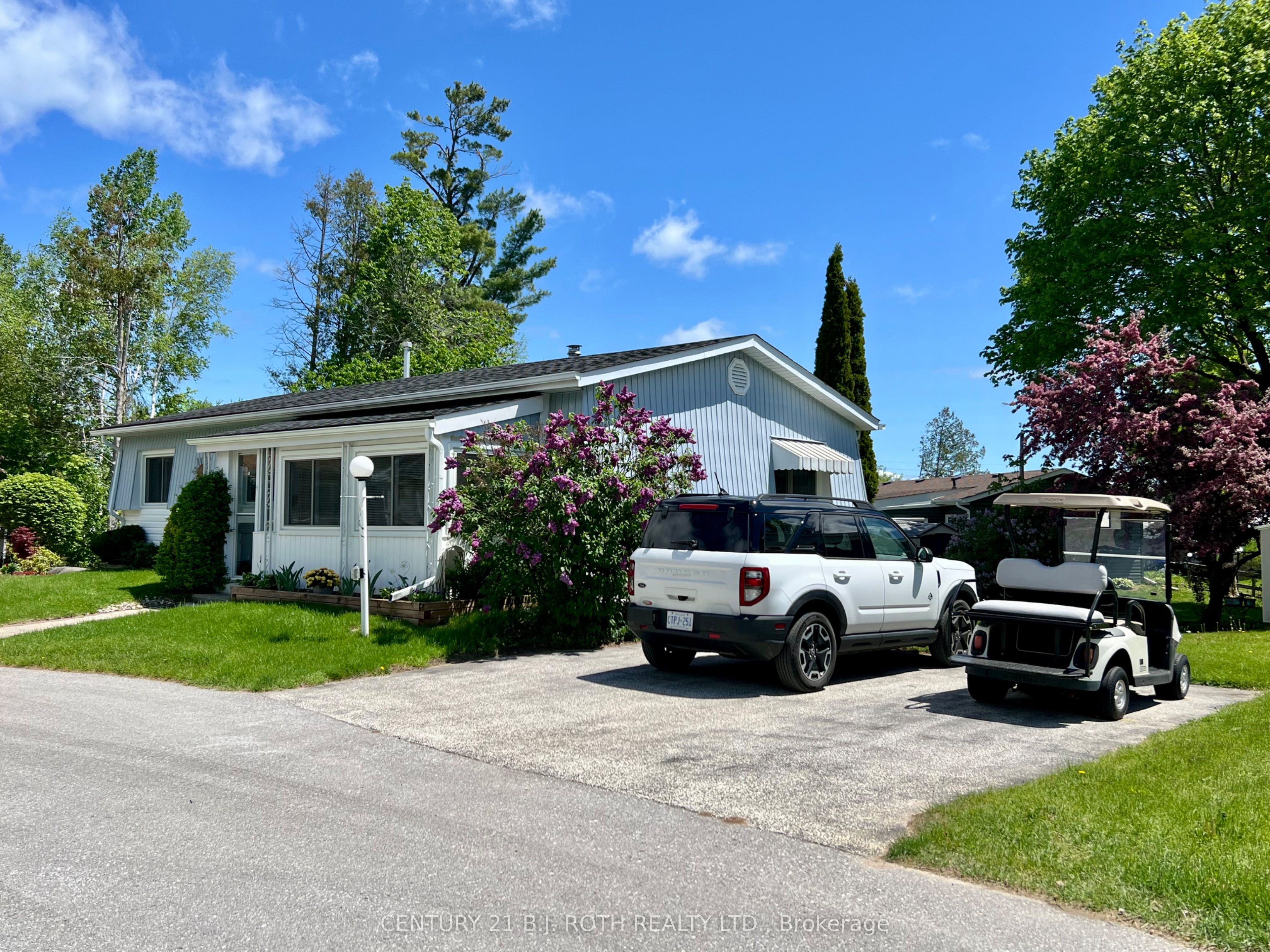 1 Nectarine Court, Innisfil, ON, L9S 1M4