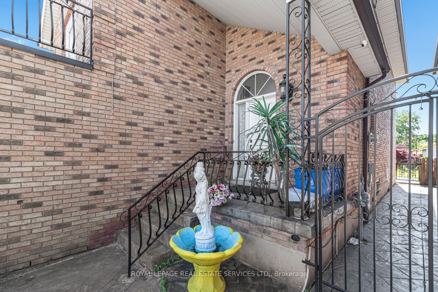 206 Bay Street N, Hamilton, ON, L8R 2P9 photo 3