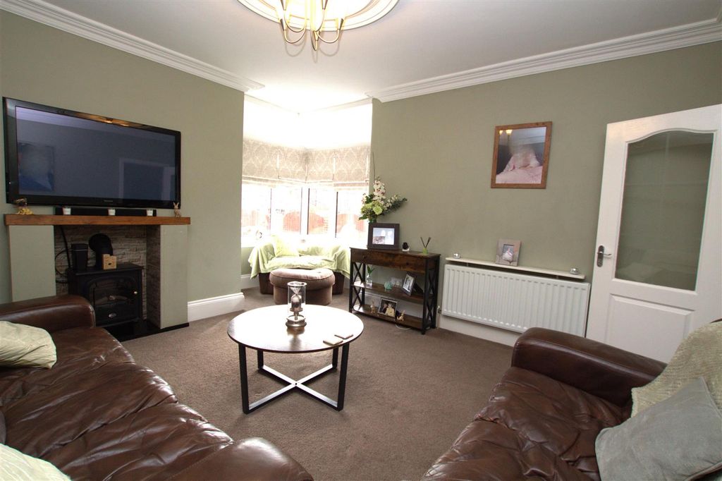 Additional image 3 of 3 bed detached bungalow for saleQueensland Avenue, Redcar TS10