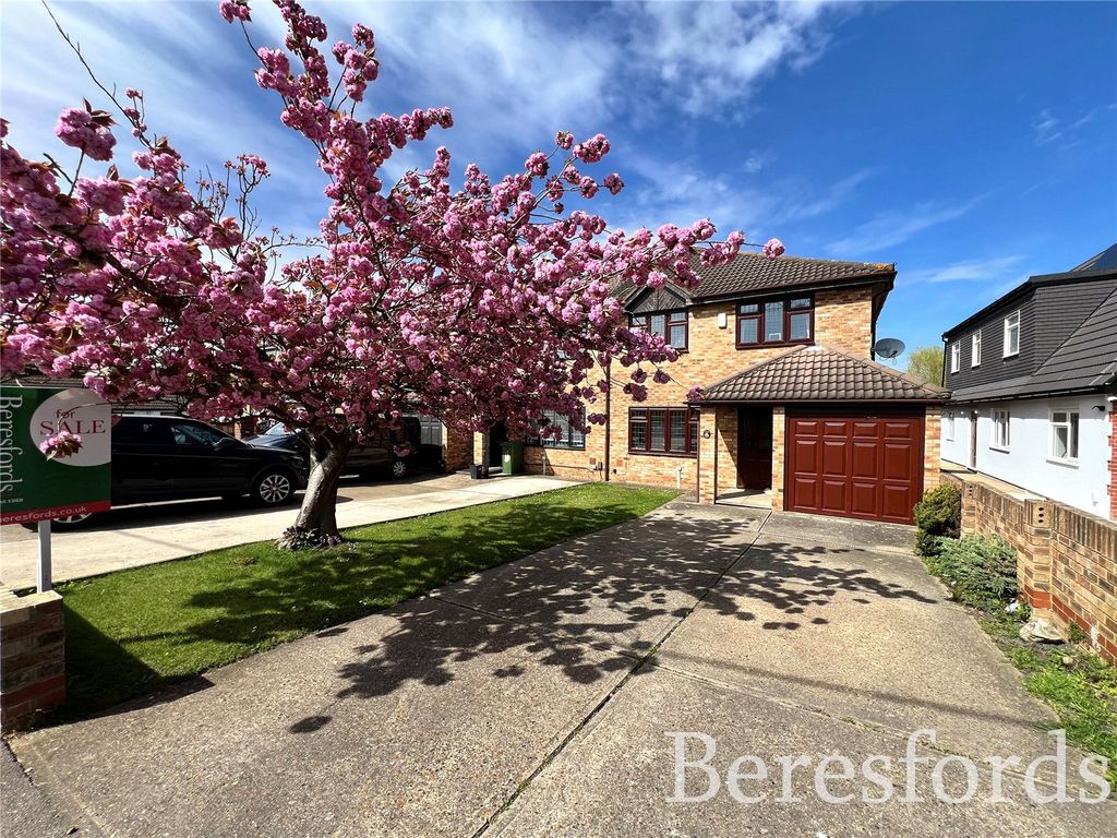 4 bed semi-detached house for saleAbbey Wood Lane, Rainham RM13