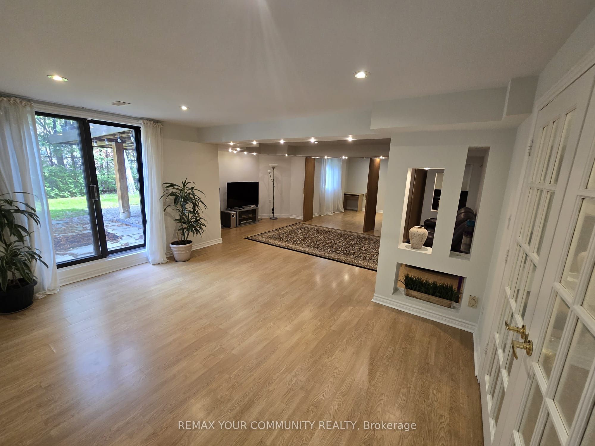 Basement-21 Addison Street, Richmond Hill, ON, L4C 9N1