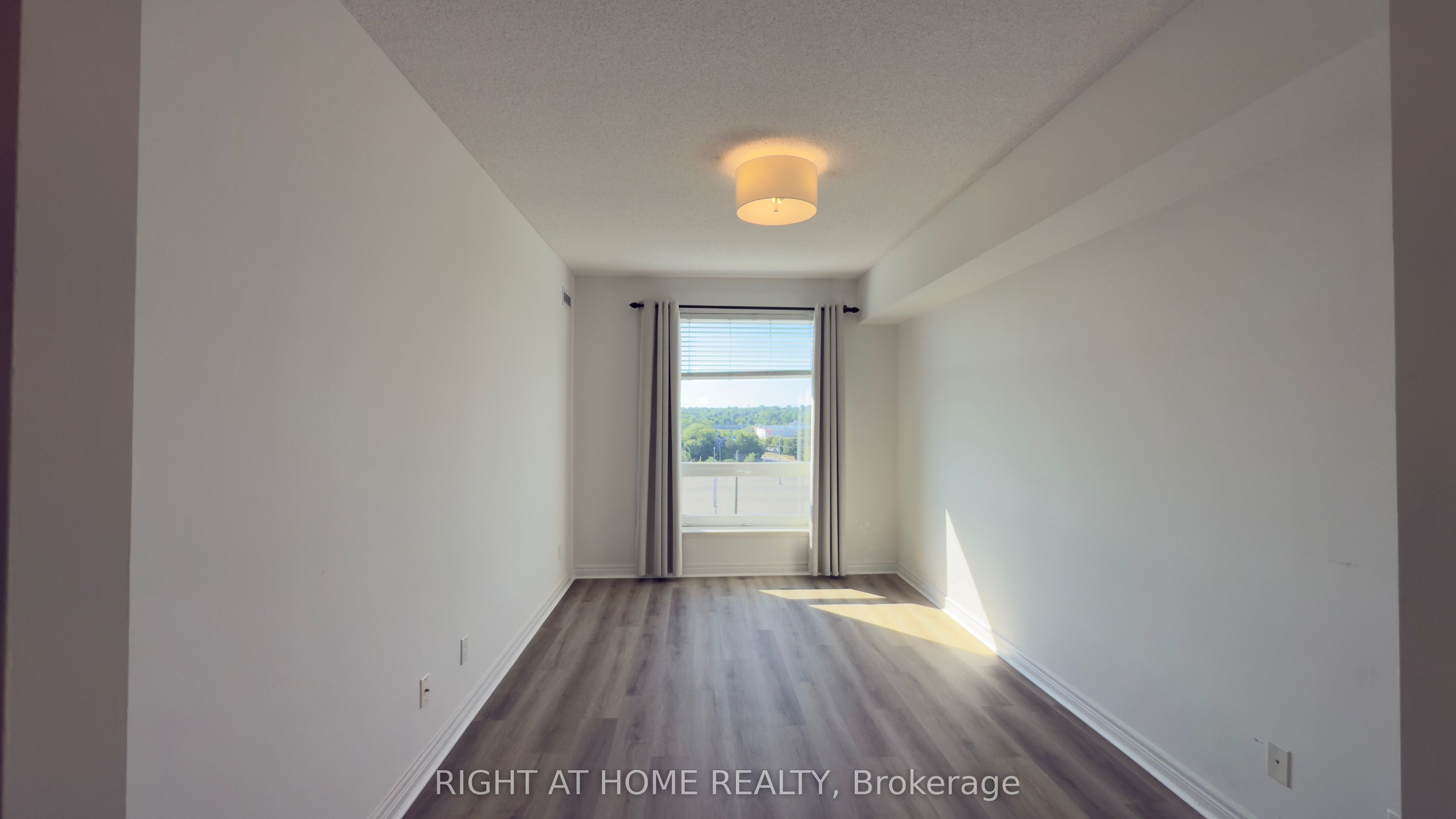 Additional image 2 of 703-40 Old Mill Road, Oakville, ON, L6J 7W2