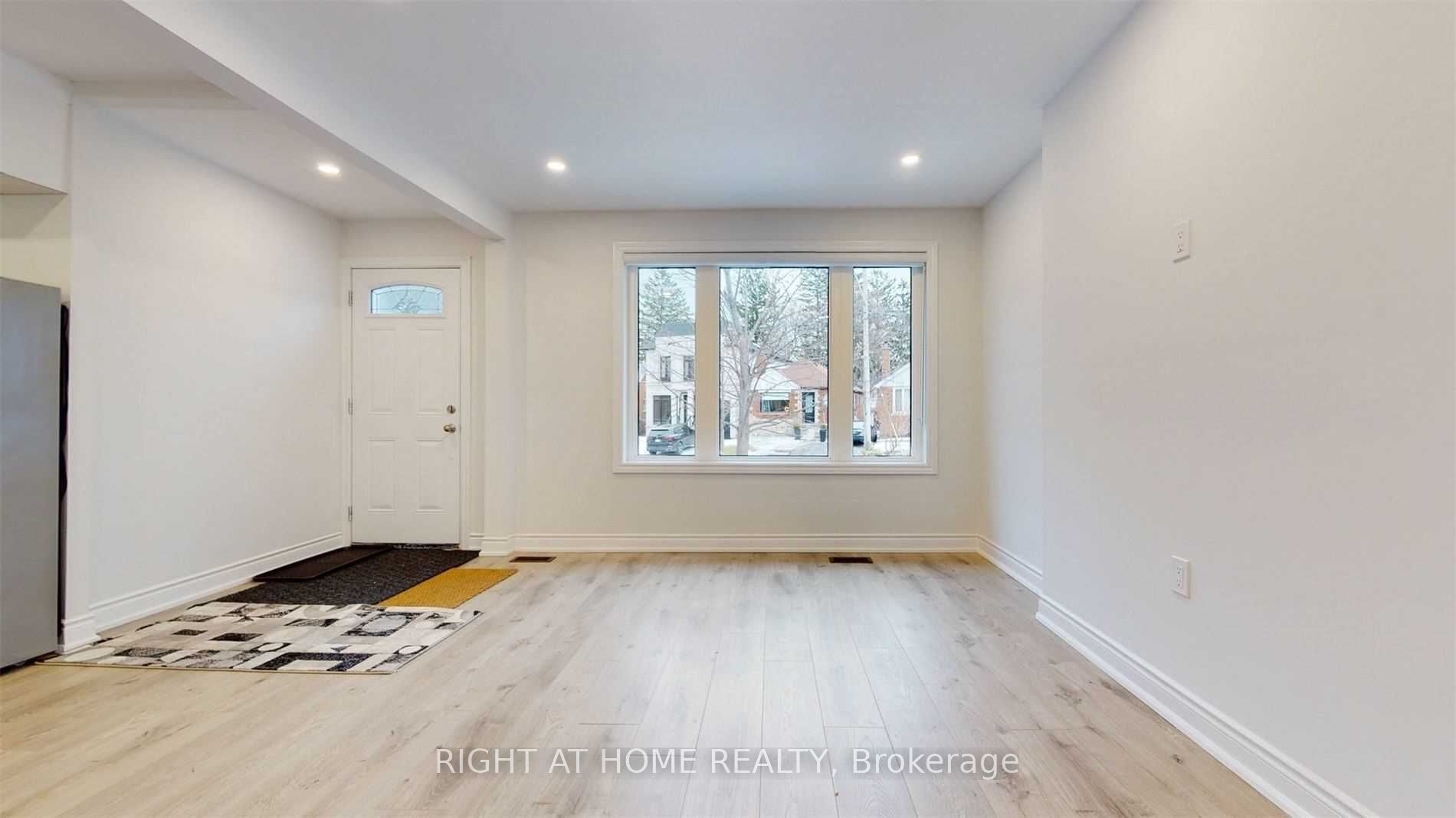 Additional image 5 of Main-8 Airley Crescent, Toronto, ON, M4J 4H6
