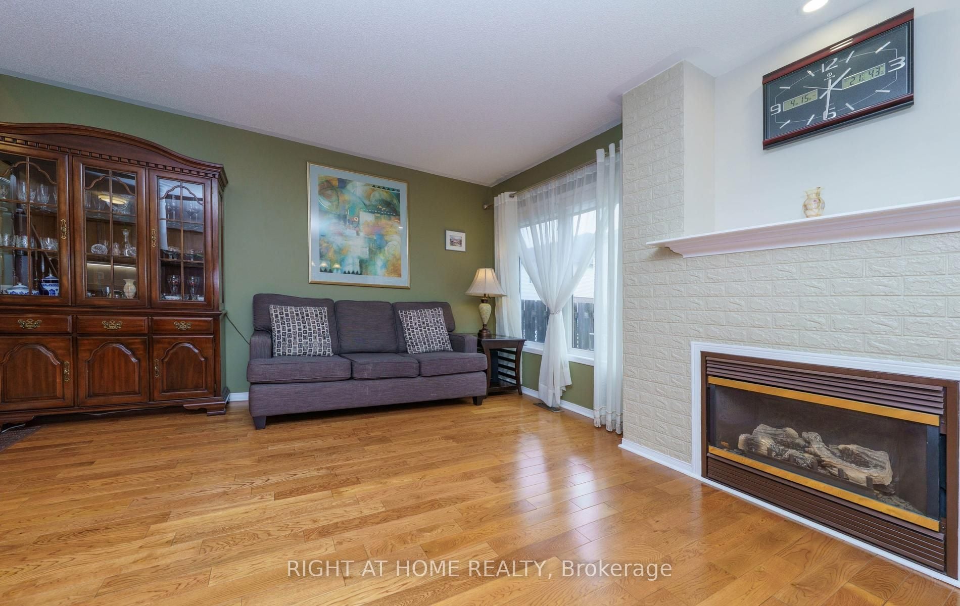 21 Marshview Avenue, Aurora, ON, L4G 7W2 photo 5