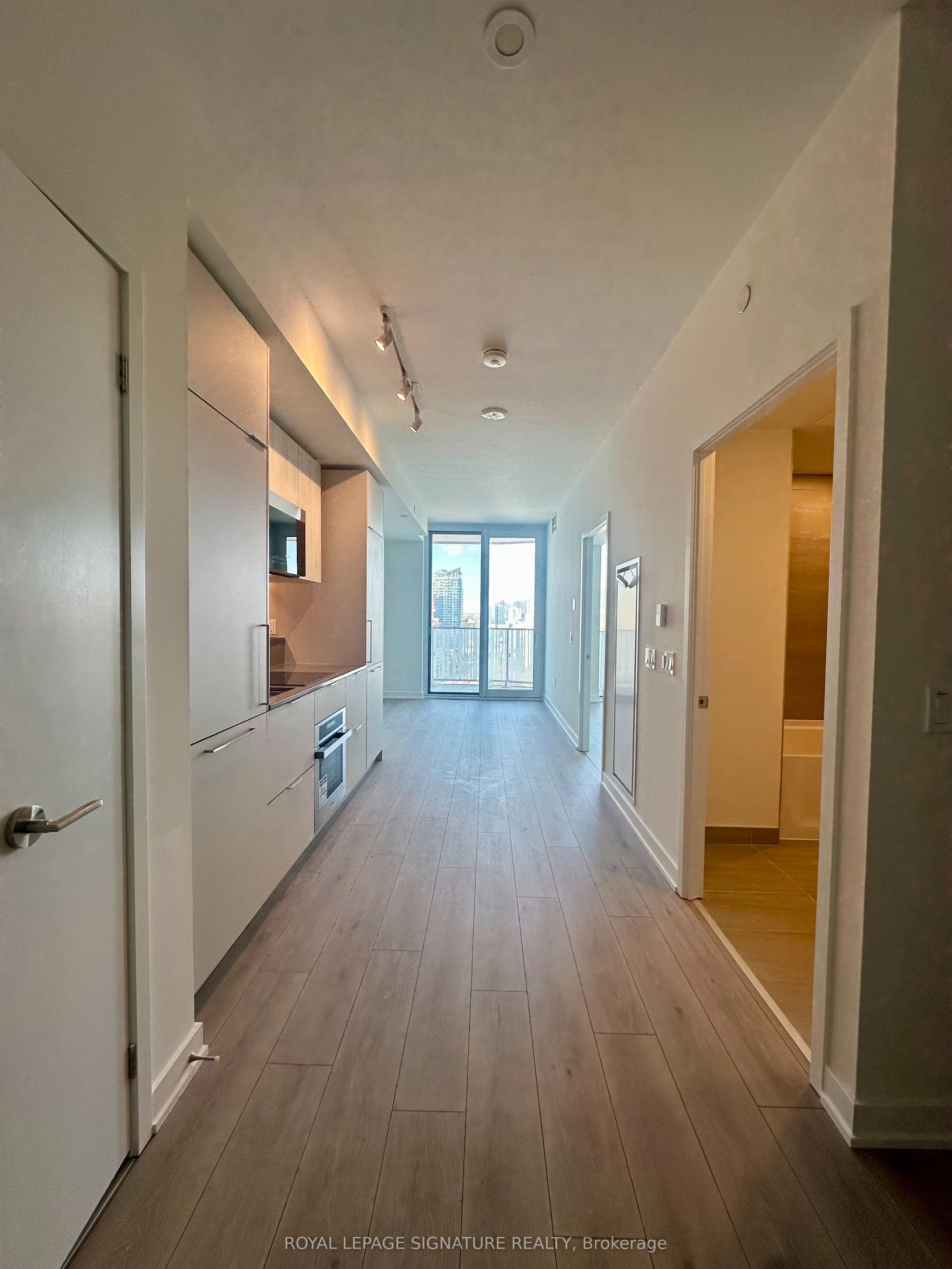 Additional image 2 of 1705-1 Fairview Road E, Mississauga, ON, L5A 4C6