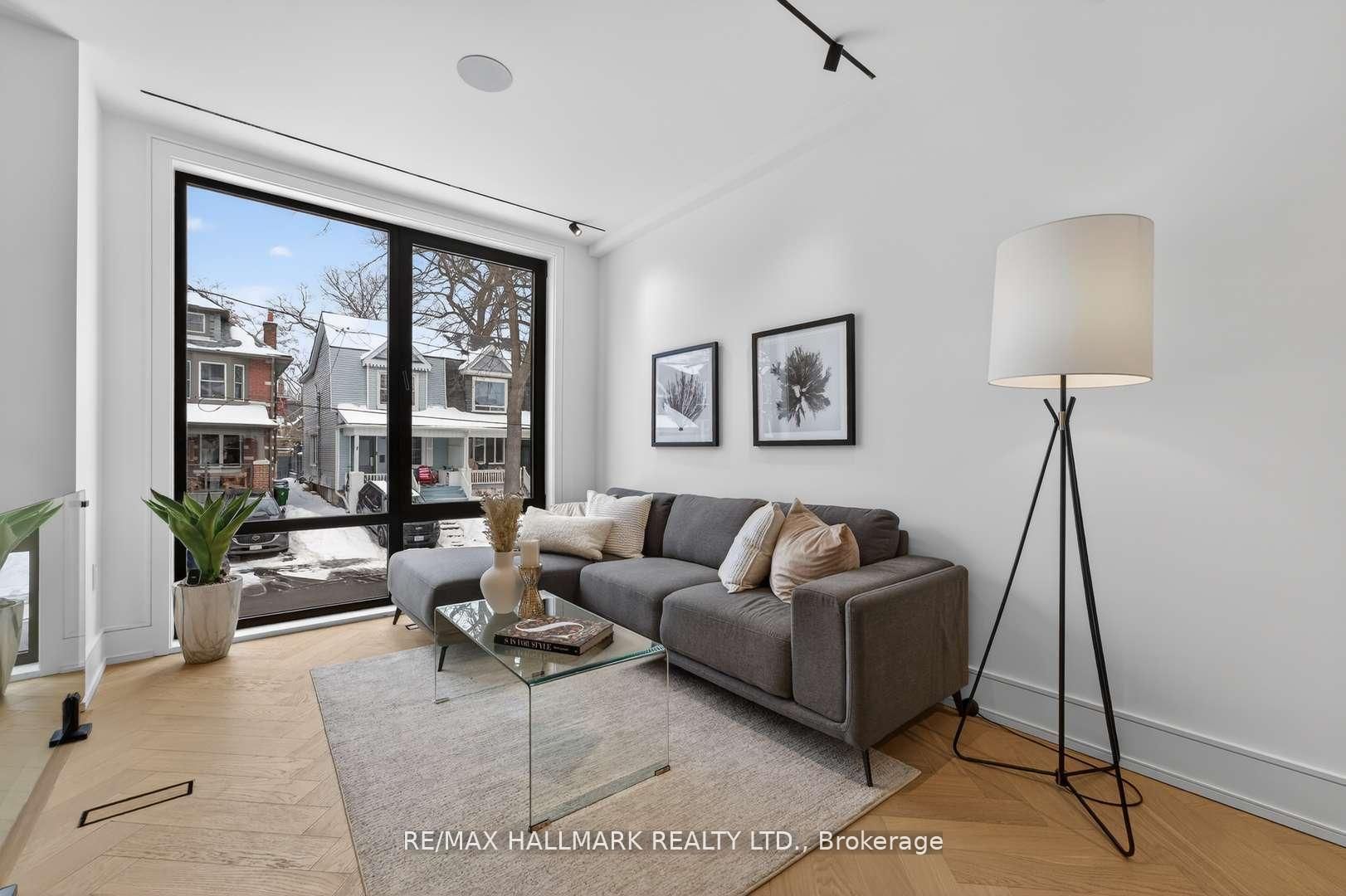 10 Wheeler Avenue, Toronto, ON, M4L 3V2 photo 3