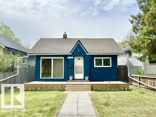 11930 95a Street NW, Edmonton, AB, T5J1R5