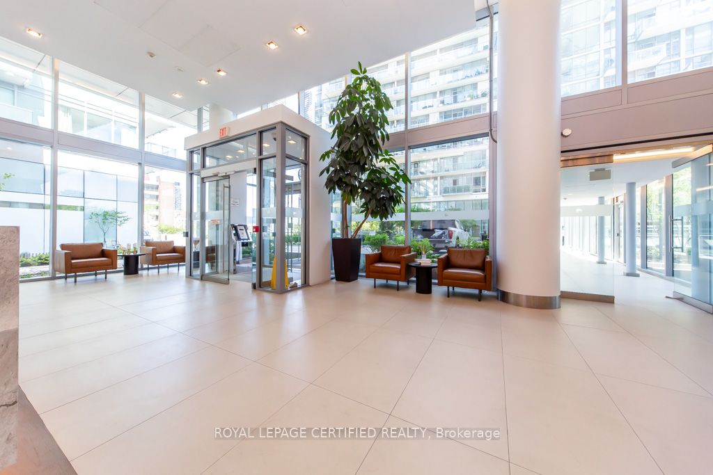 Additional image 5 of 928-29 Queens Quay Street E, Toronto, ON, M5E 0A5