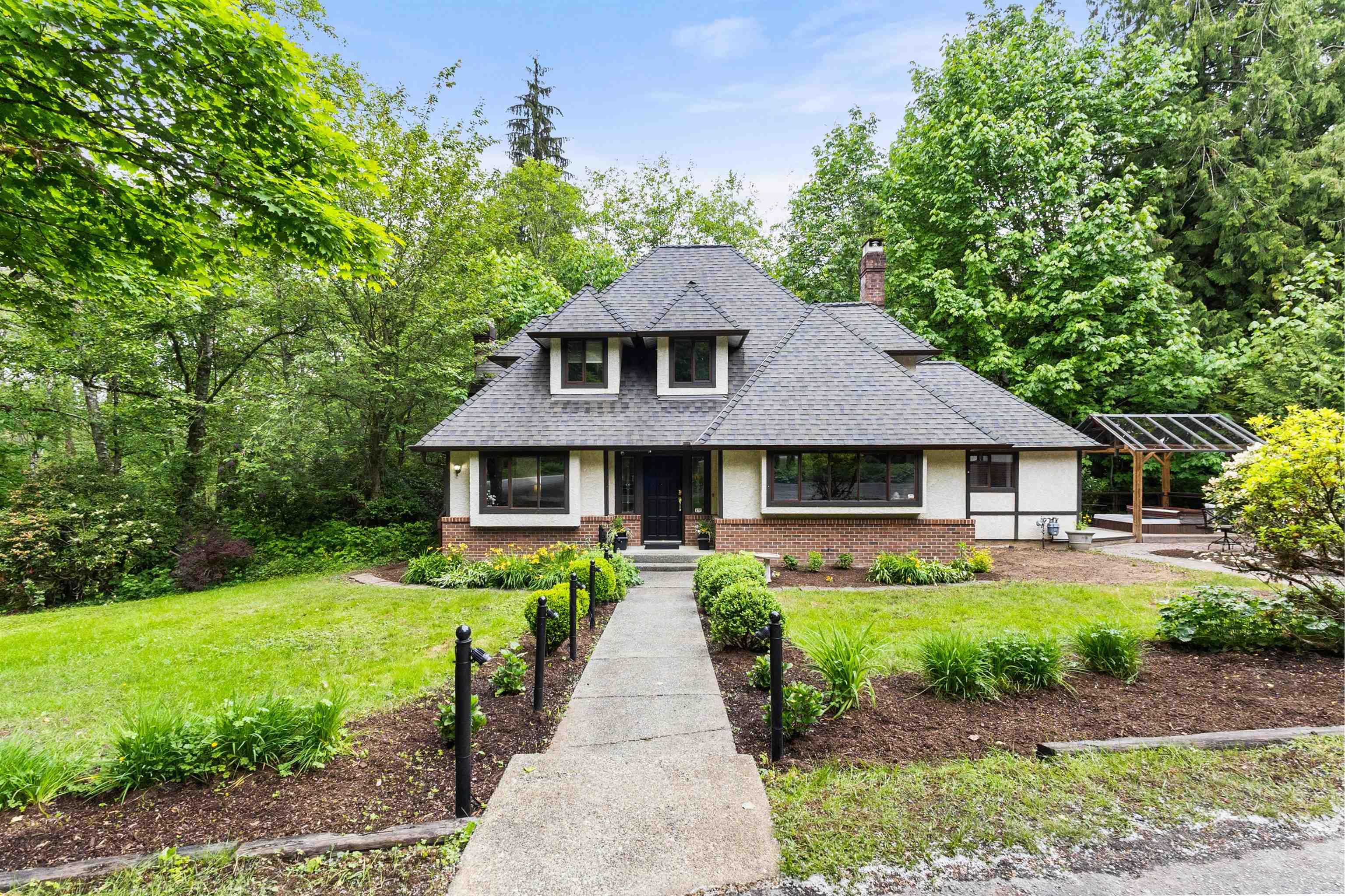 25393 112 Avenue, Maple Ridge, BC, V2W 1G9