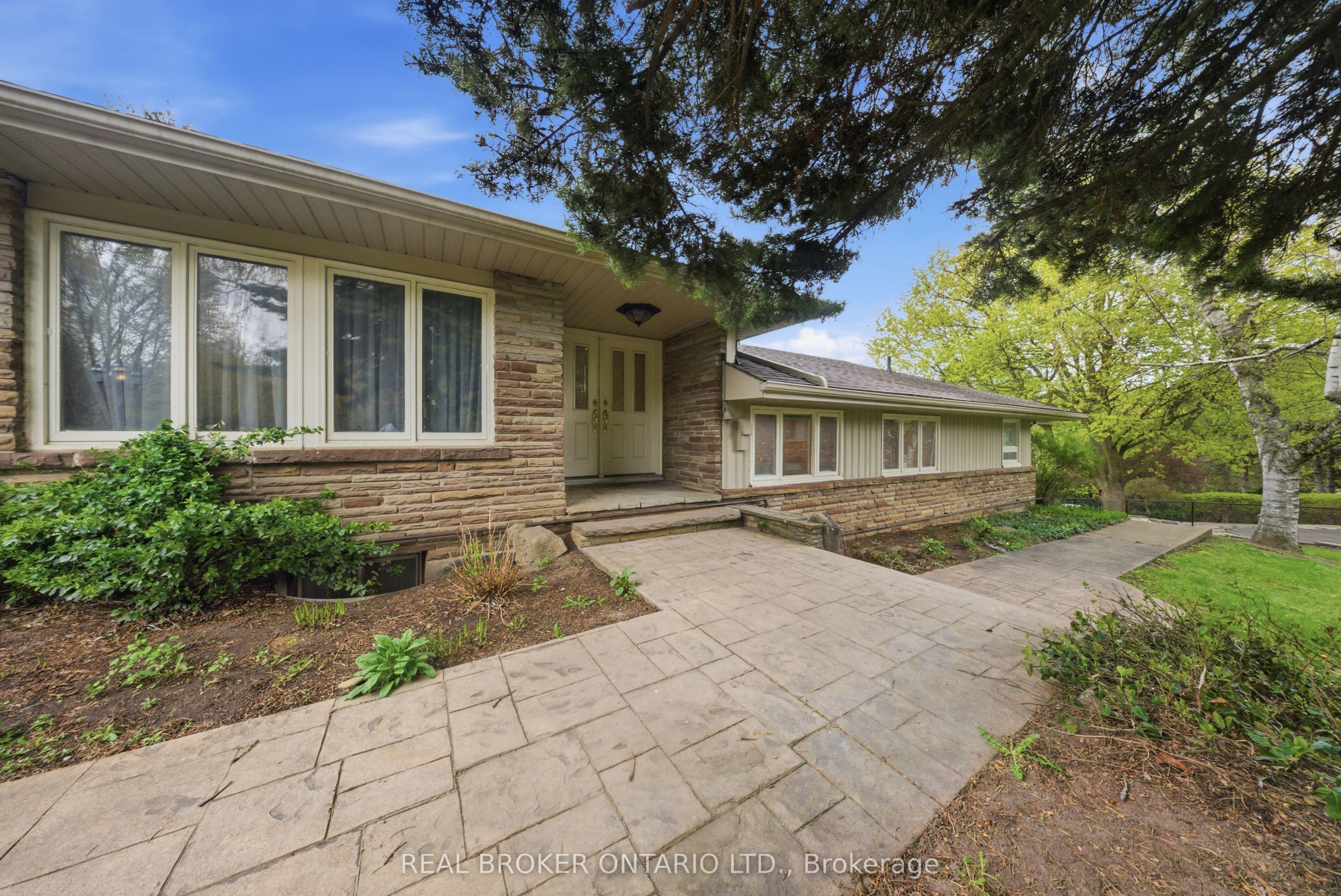 529 Conservation Drive, Brampton, ON, L6Z 0C1