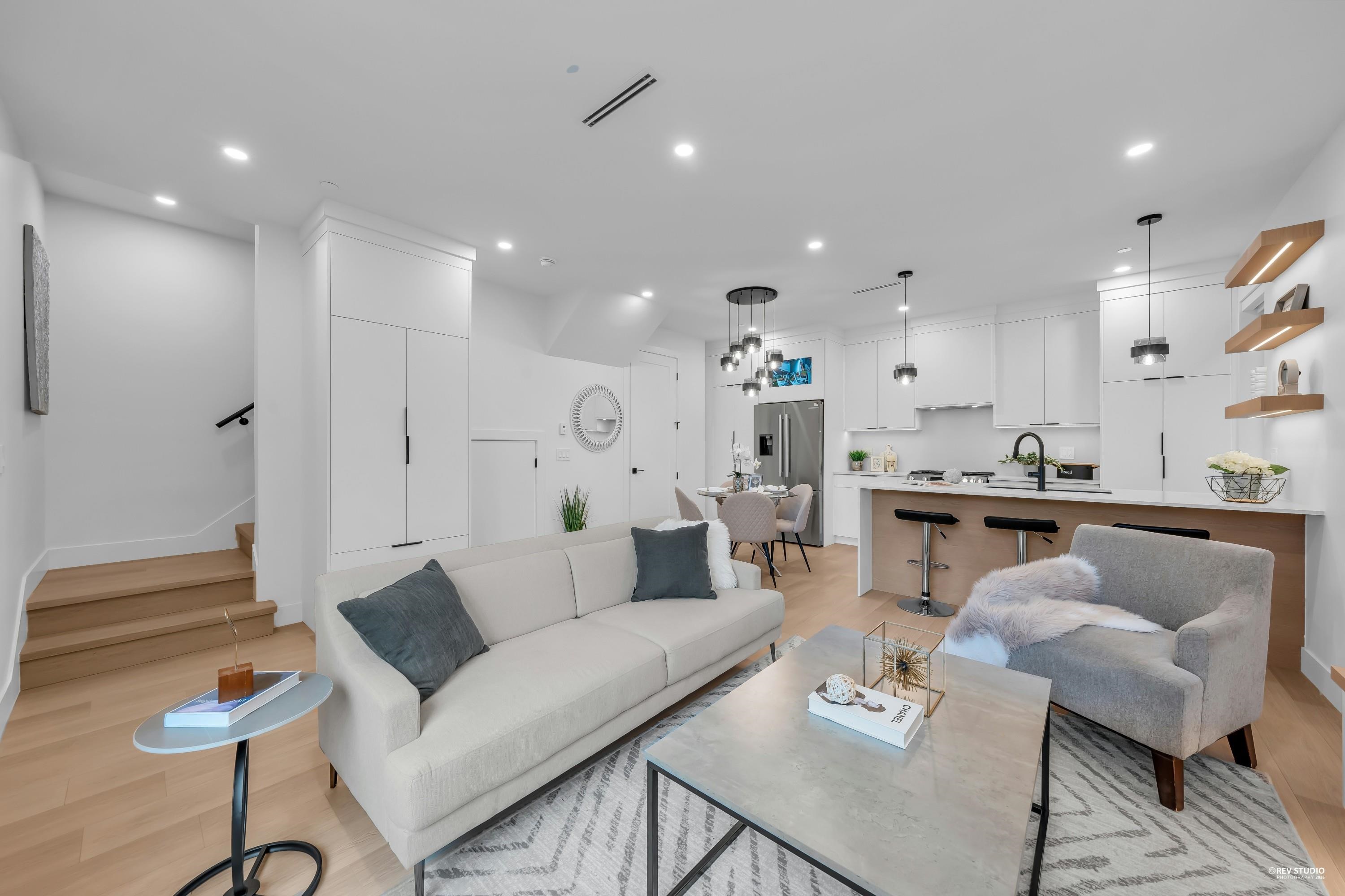 Additional image 3 of 2715 Cheyenne Avenue, Vancouver, BC, V5R 4R5
