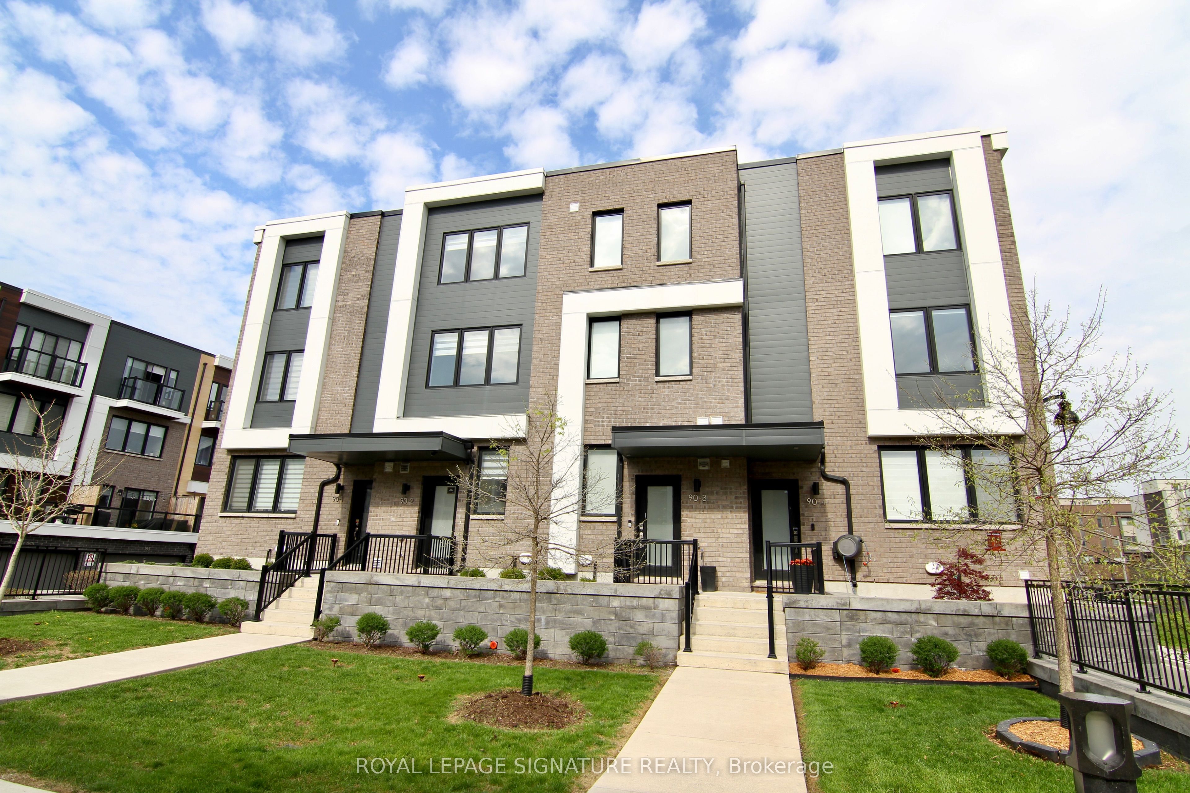 2-90 Stanley Greene Boulevard, Toronto, ON, M3K 0C8