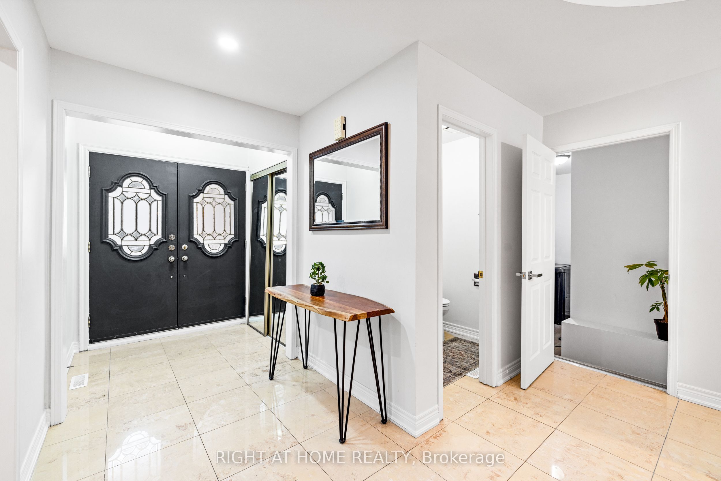 Additional image 3 of 4469 Idlewilde Crescent, Mississauga, ON, L5M 4E8