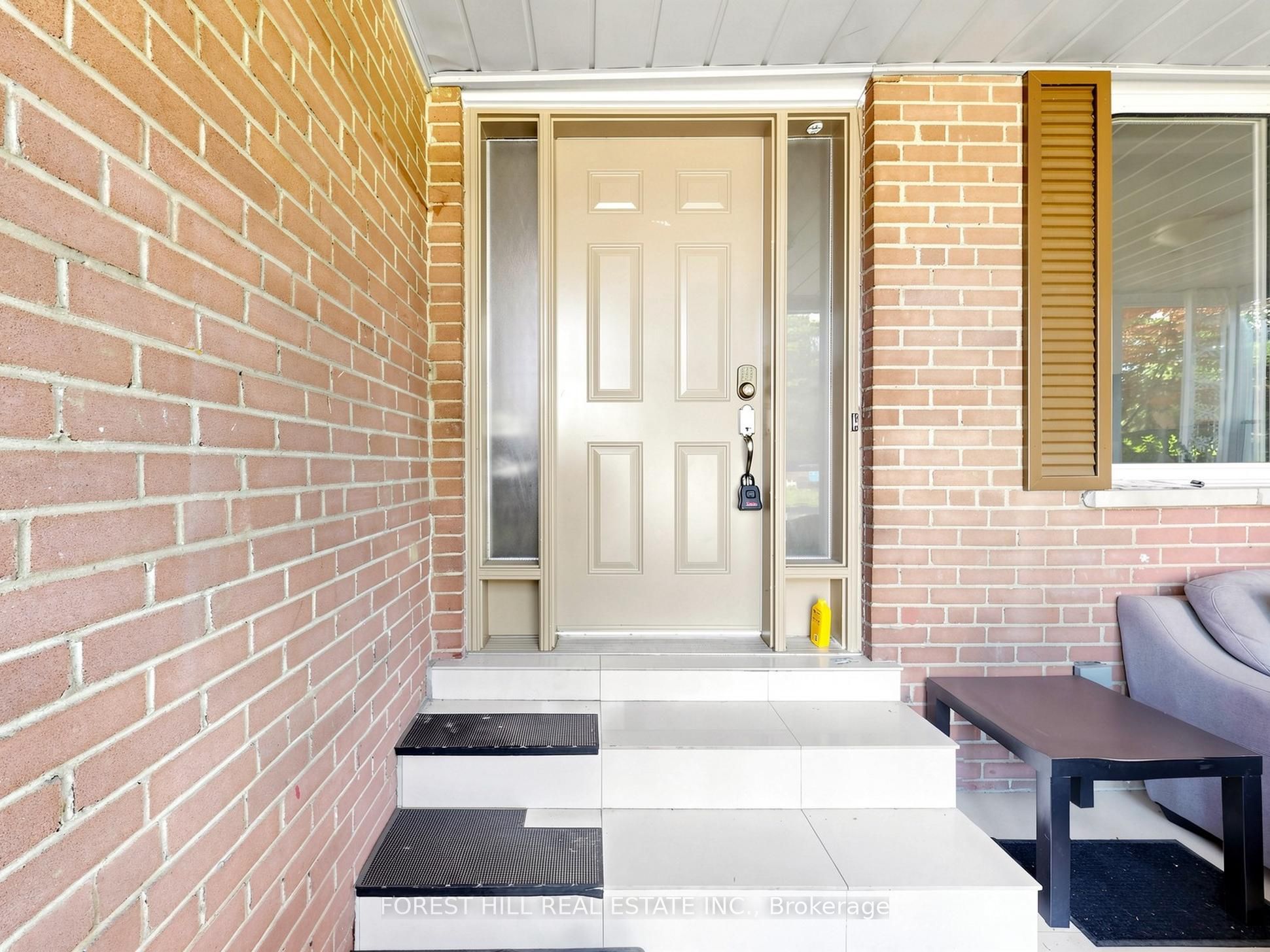 32 Wycliffe Crescent, Toronto, ON, M2K 1V6 photo 5