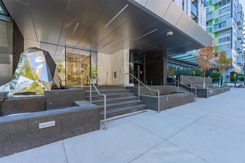 Additional image 3 of 2109-1111 Richards Street, Vancouver, BC, V6B 0S3