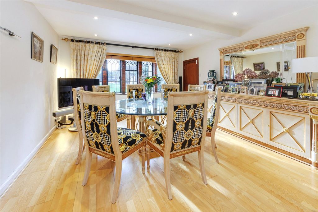 Additional image 7 of 5 bed detached house for saleLoom Lane, Radlett, Hertfordshire WD7