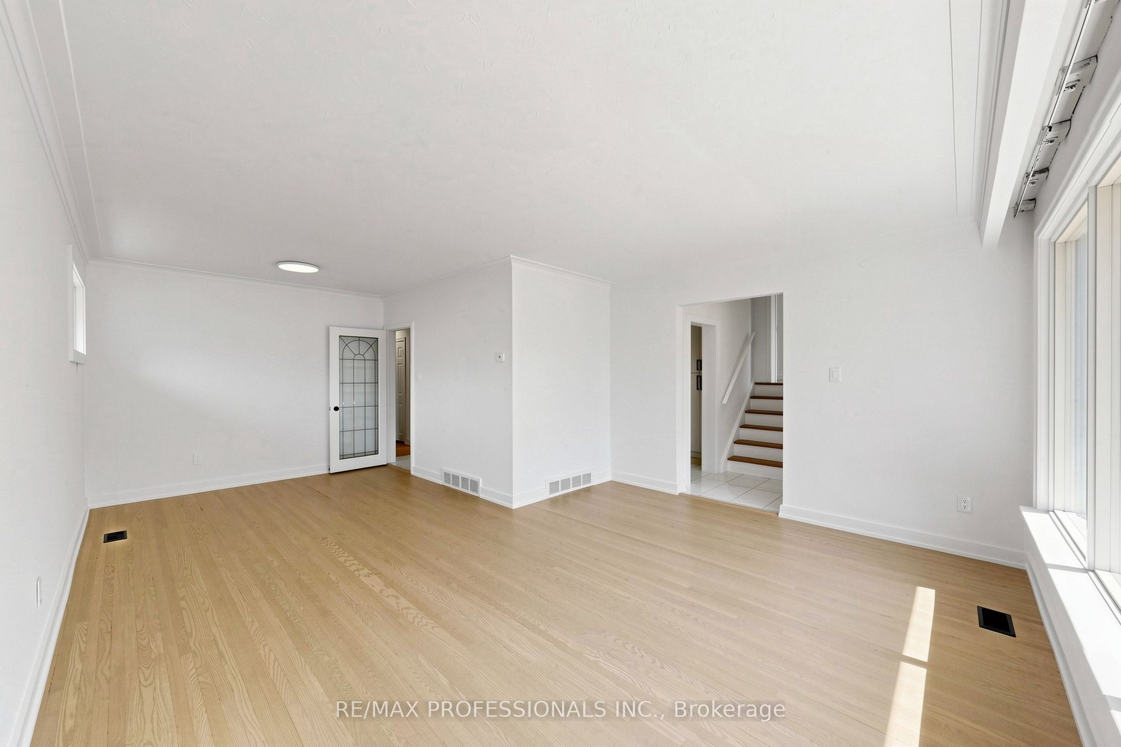 Additional image 5 of 25 Carsbrooke Road, Toronto, ON, M9C 3C2