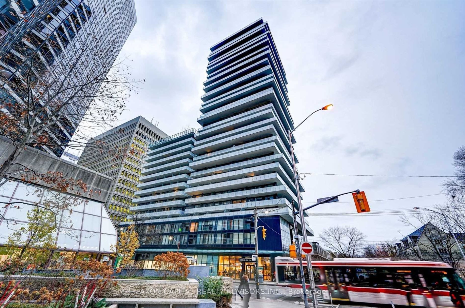 1810-57 St Joseph Street, Toronto, ON, M5C 0C5