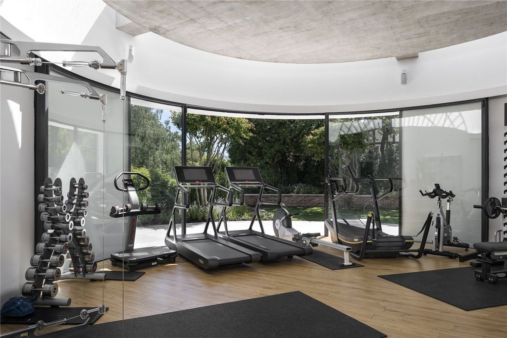 Additional image 29 of 7 bed detached house for saleThe Warren, Radlett, Hertfordshire WD7