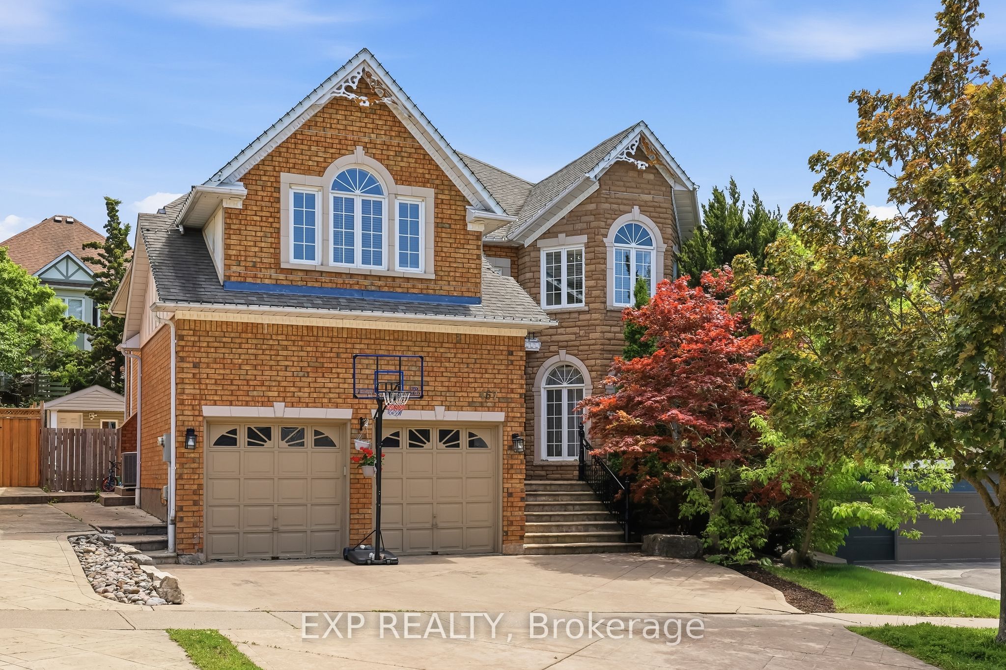 467 Delaney Drive, Ajax, ON, L1T 3Y5