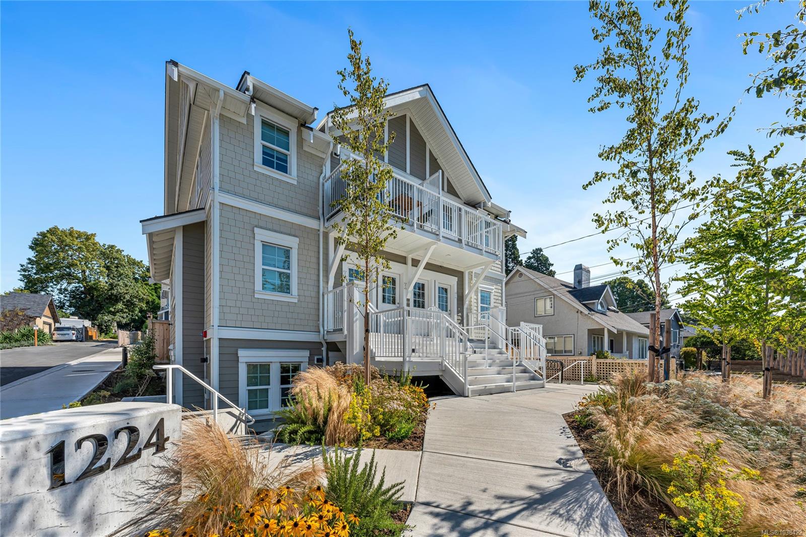 #102A-1224 Richardson Street, Victoria, BC, V8V 3E1