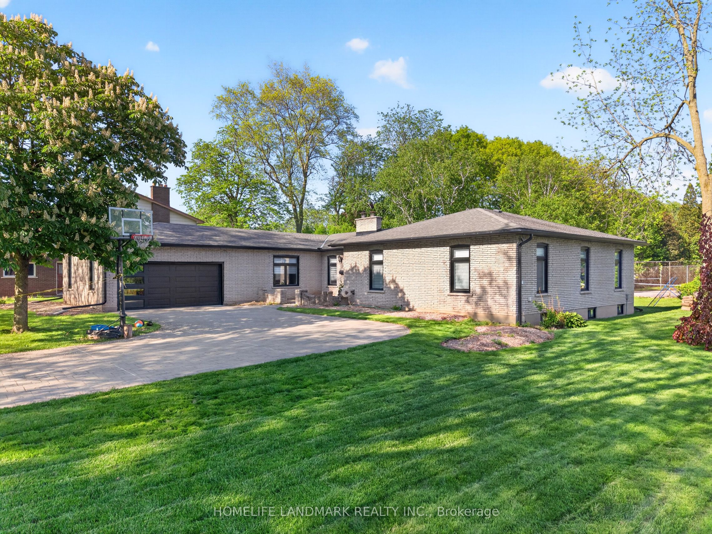 7123 Mcmillan Drive, Niagara Falls, ON, L2G 2N1