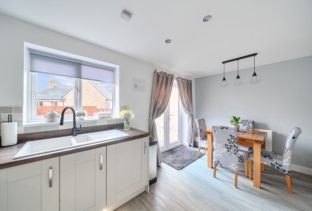 Additional image 8 of 3 bed detached house for saleFisher Close, Midsomer Norton, Radstock, Somerset BA3