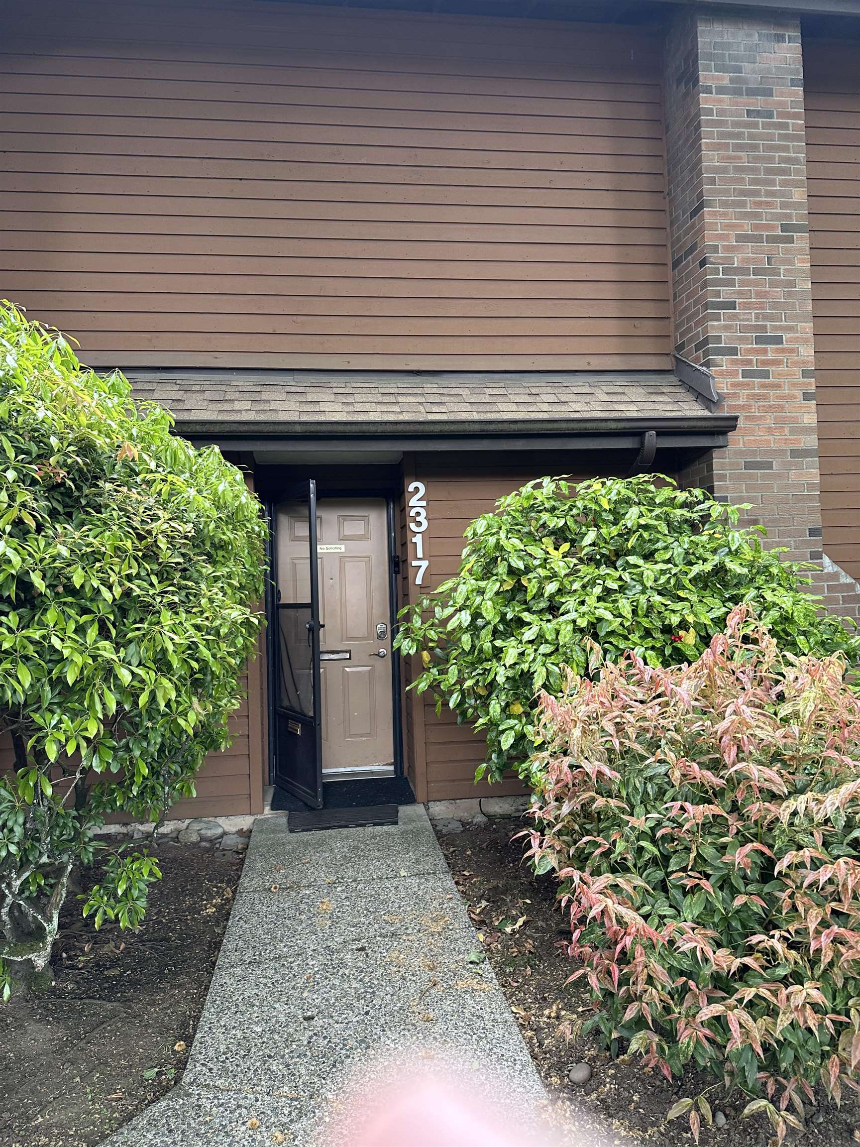 2317-10620 150 Street, Surrey, BC, V3R 7K3 photo 2