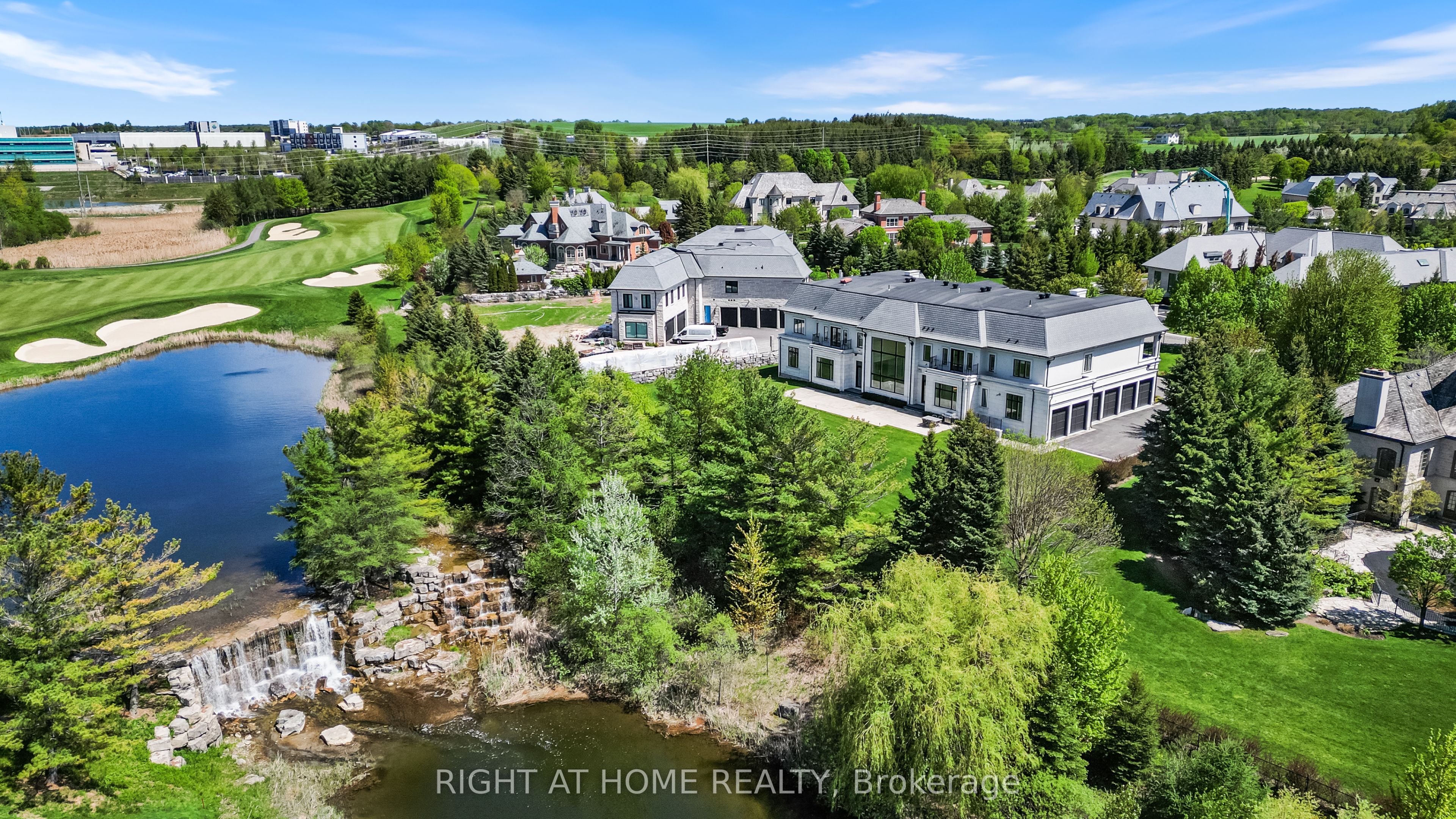 16 Sirona's Lane, Aurora, ON, L4G 7Y7 photo 3