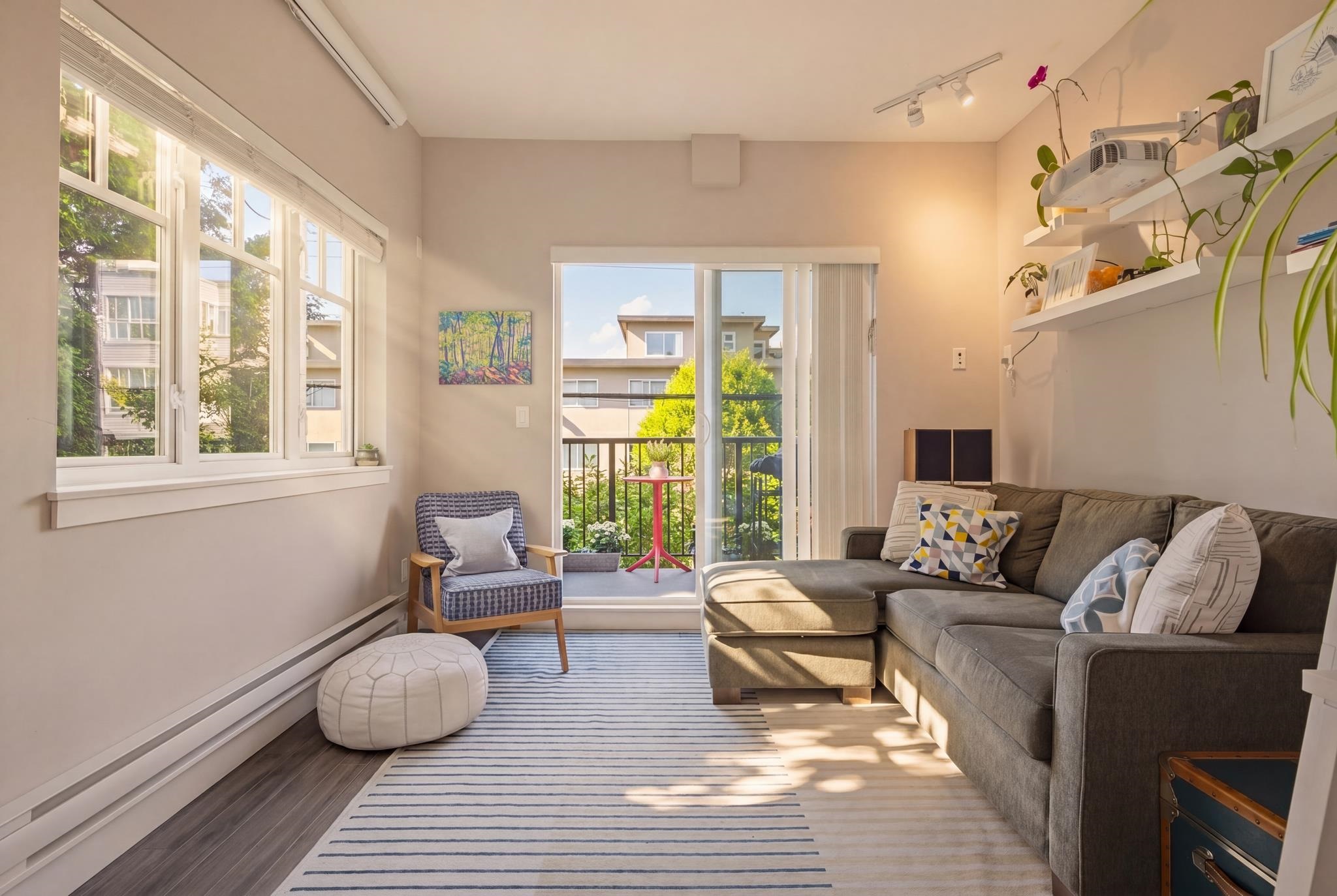 Additional image 3 of 215-2273 Triumph Street, Vancouver, BC, V5L 1L2