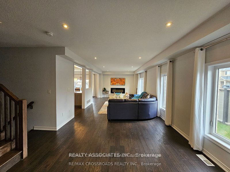 Additional image 3 of 35 Cutts Crescent, Hamilton, ON, L0R 1C0