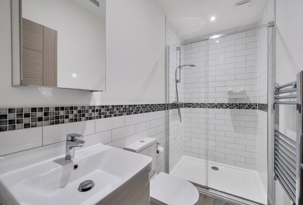 Additional image 9 of 2 bed flat for saleThe Island, Midsomer Norton, Radstock, Somerset BA3