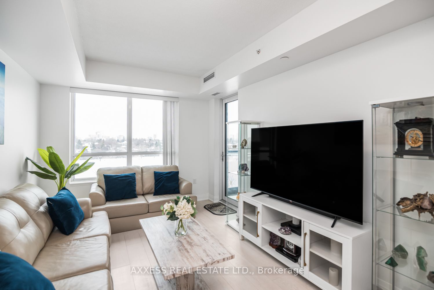 619-10 Gibbs Road, Toronto, ON, M9B 0E2 photo 4