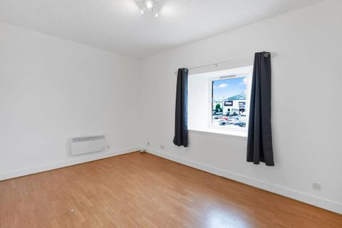 Slateford Road, Edinburgh EH14