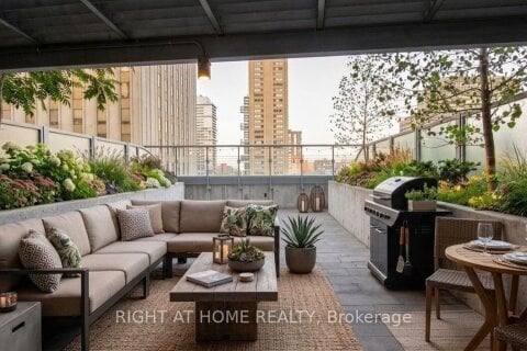Additional image 2 of 508-386 Yonge Street, Toronto, ON, M5B 0A5