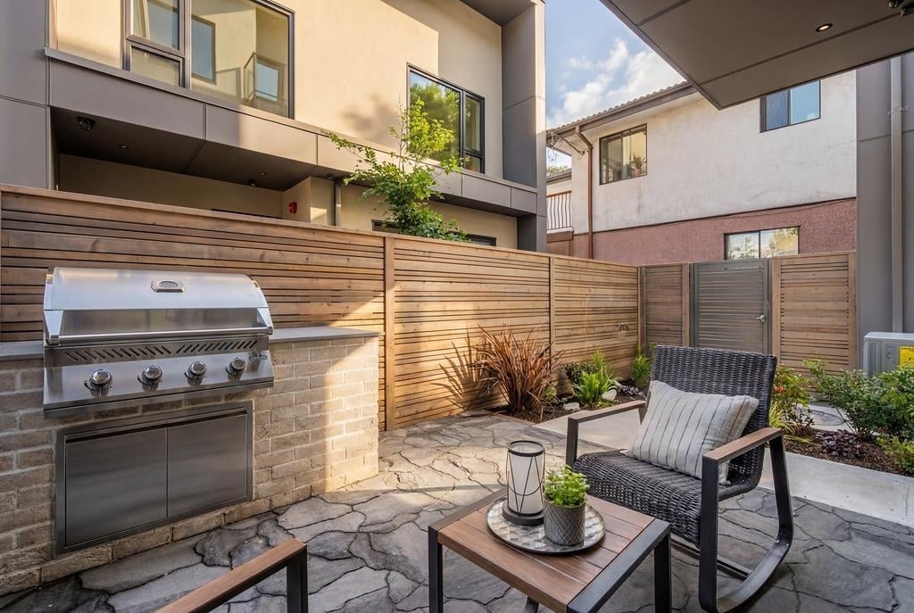 Additional image 4 of 2-364 23rd Avenue E, Vancouver, BC, V5V 1X5